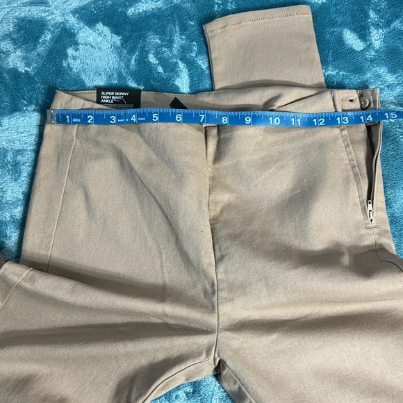 Women's Super Skinny High Waist Ankle pants sz 8 tan side zip - Picture 7 of 7